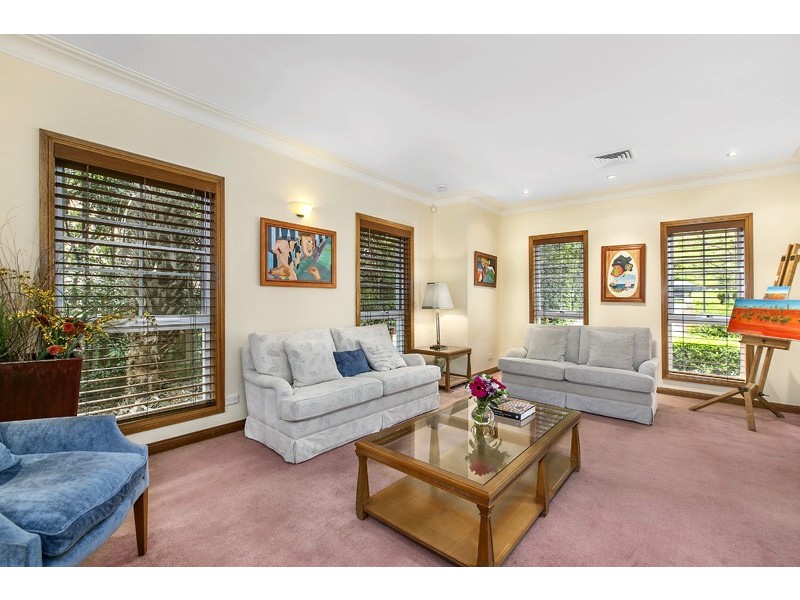 38 Carbeen Avenue, St Ives NSW 2075