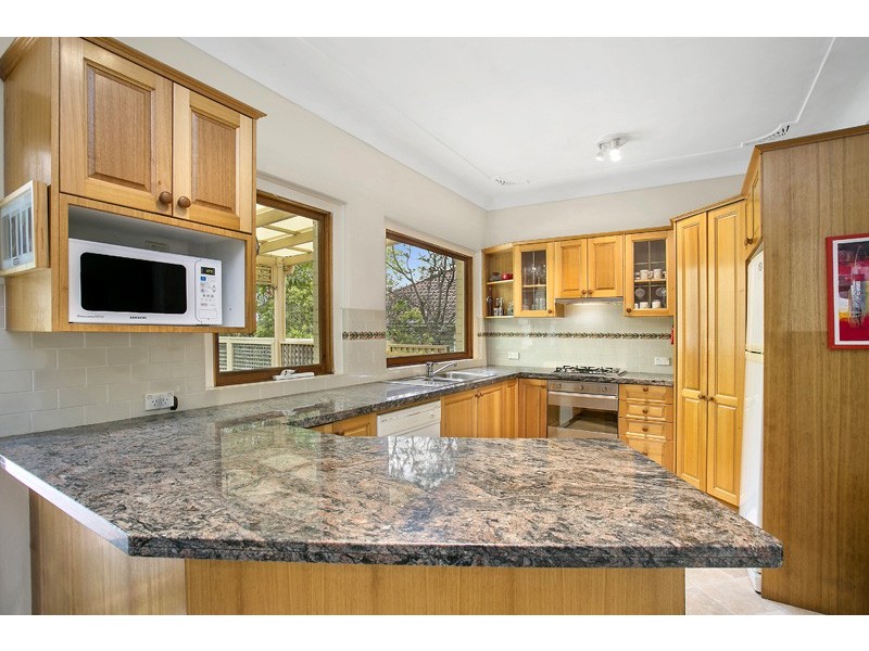 37 Pentecost Avenue (East Side), St Ives NSW 2075