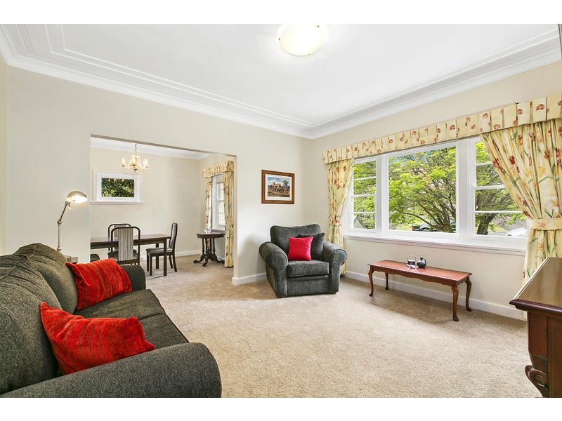 37 Pentecost Avenue (East Side), St Ives NSW 2075