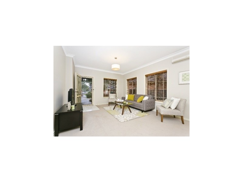 9/12 Martin Place, Dural NSW 2158