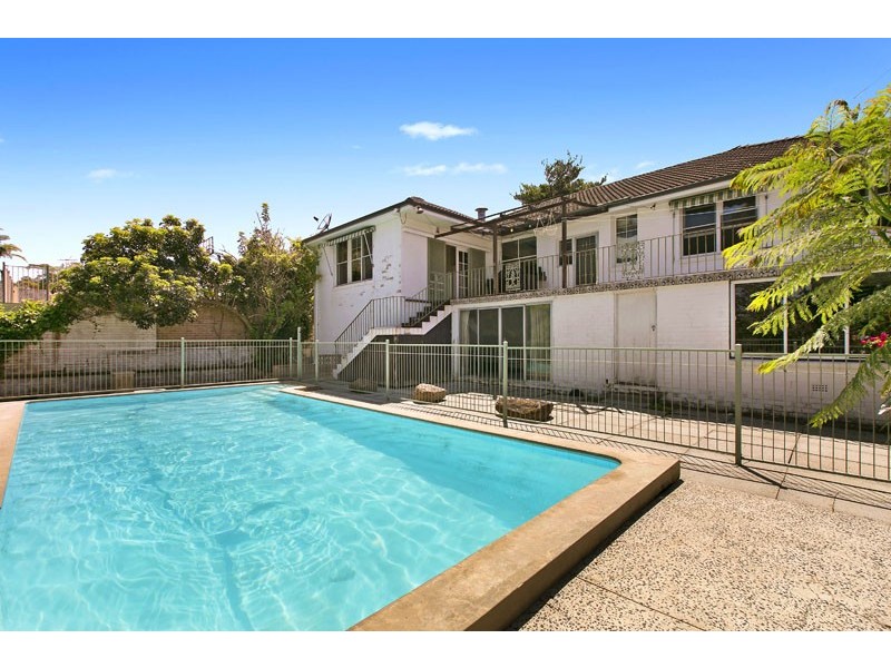 6 Hassell Street, St Ives NSW 2075