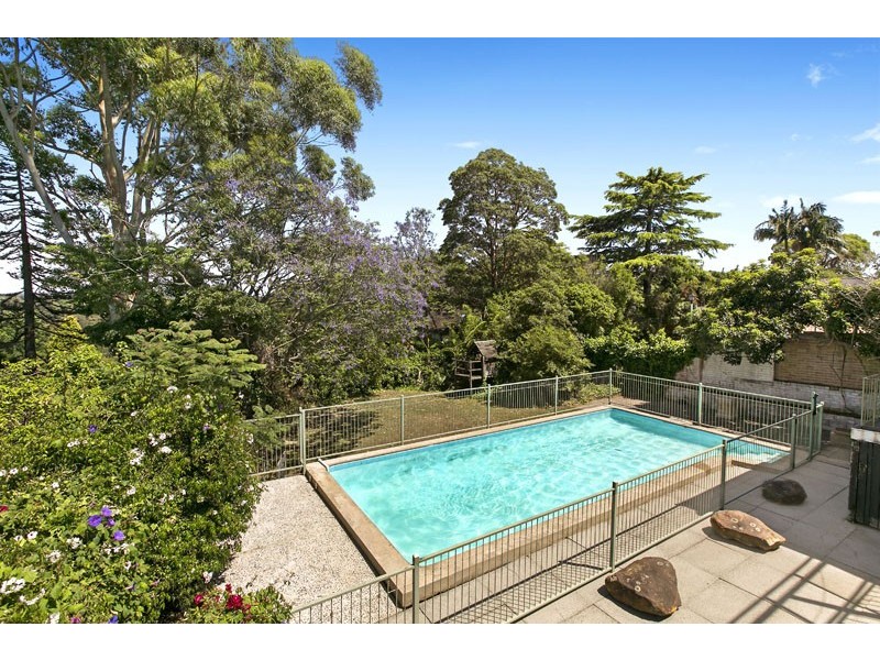 6 Hassell Street, St Ives NSW 2075