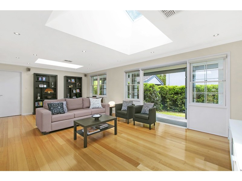 1 Putarri Avenue, St Ives NSW 2075