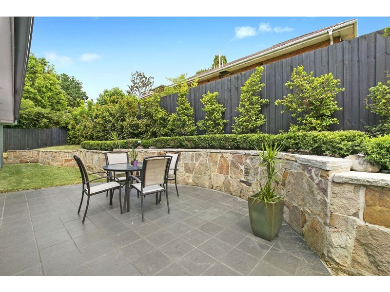 1 Putarri Avenue, St Ives NSW 2075