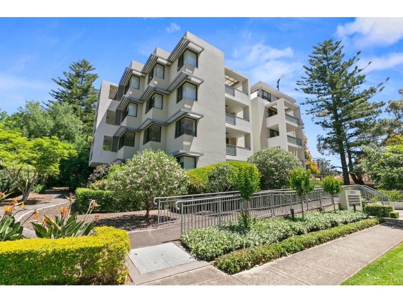 18/1-5 Lynbara Avenue, St Ives NSW 2075