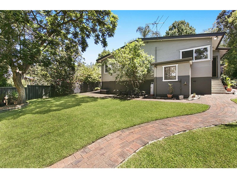 77 Hewitt Avenue, Wahroonga NSW 2076