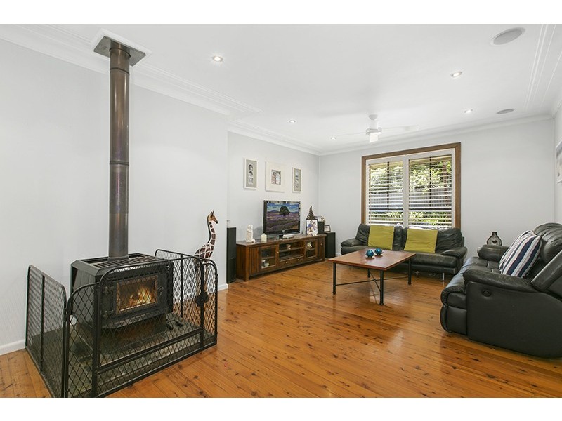 77 Hewitt Avenue, Wahroonga NSW 2076