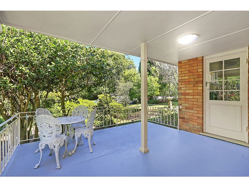 33 Shinfield Avenue, St Ives NSW 2075