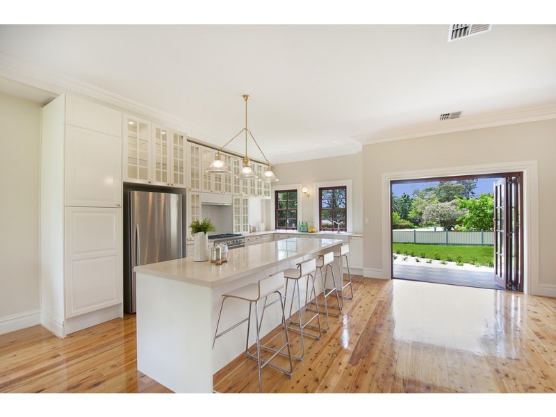 17 Dalton Road, St Ives NSW 2075