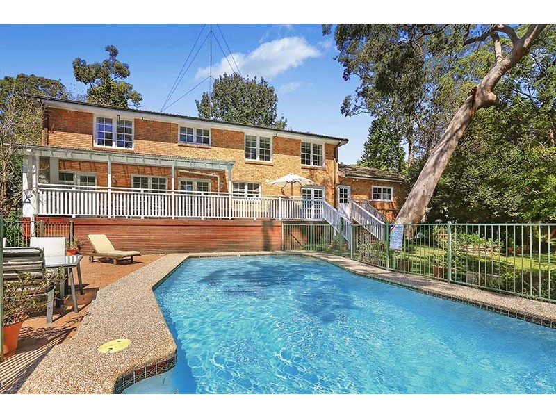 9 Melaleuca Drive, St Ives NSW 2075