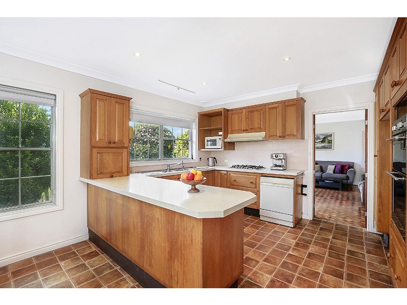 32 Nicholson Avenue, St Ives NSW 2075