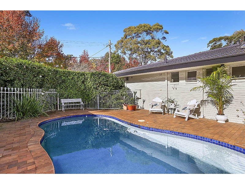 3 Lowry Crescent, St Ives NSW 2075