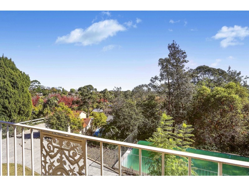 6 Glenelg Place, St Ives NSW 2075