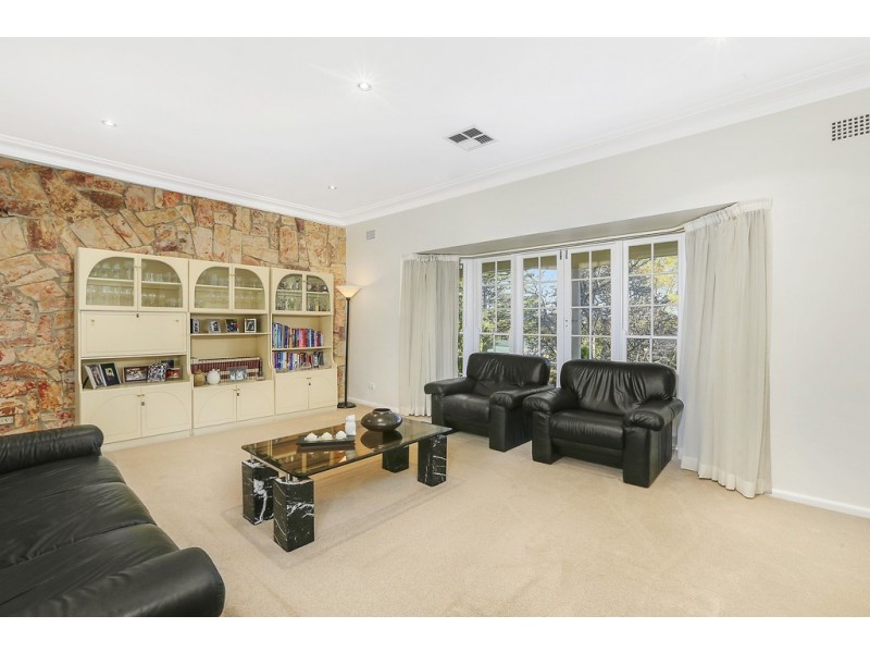 5 Glenelg Place, St Ives NSW 2075