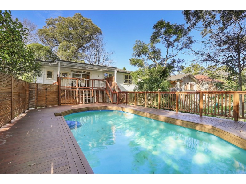 6 Benaroon Avenue, St Ives NSW 2075