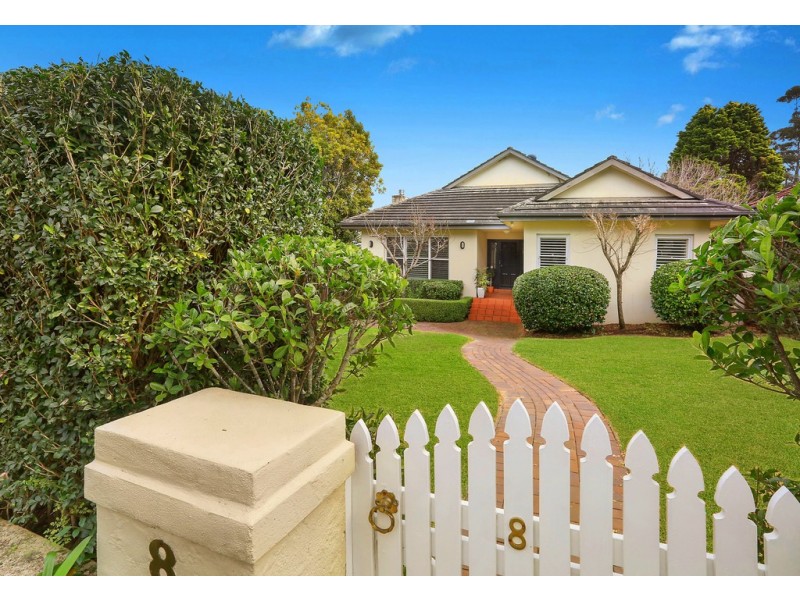 8 Carbeen Avenue, St Ives NSW 2075