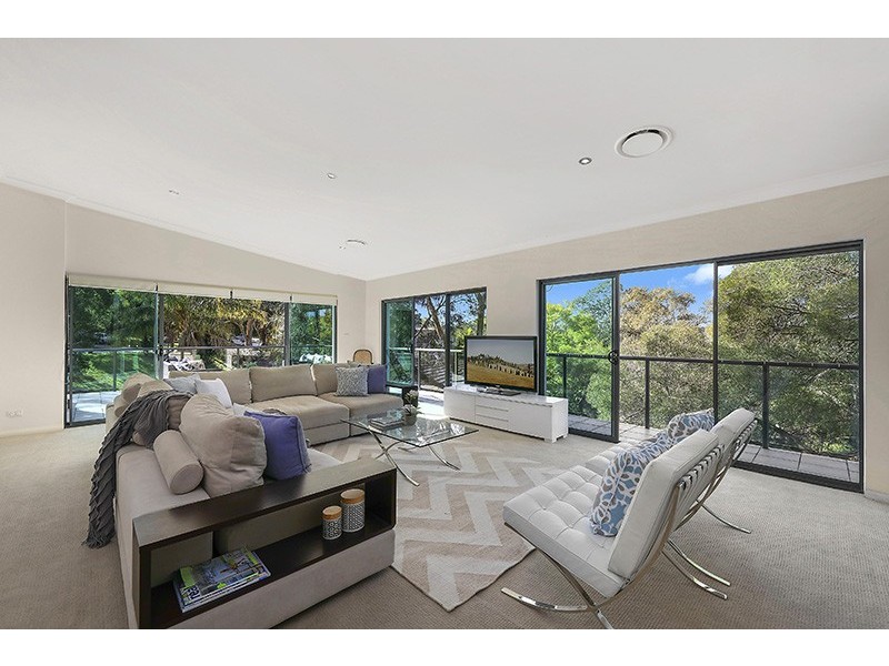 2 Burdekin Crescent, St Ives NSW 2075