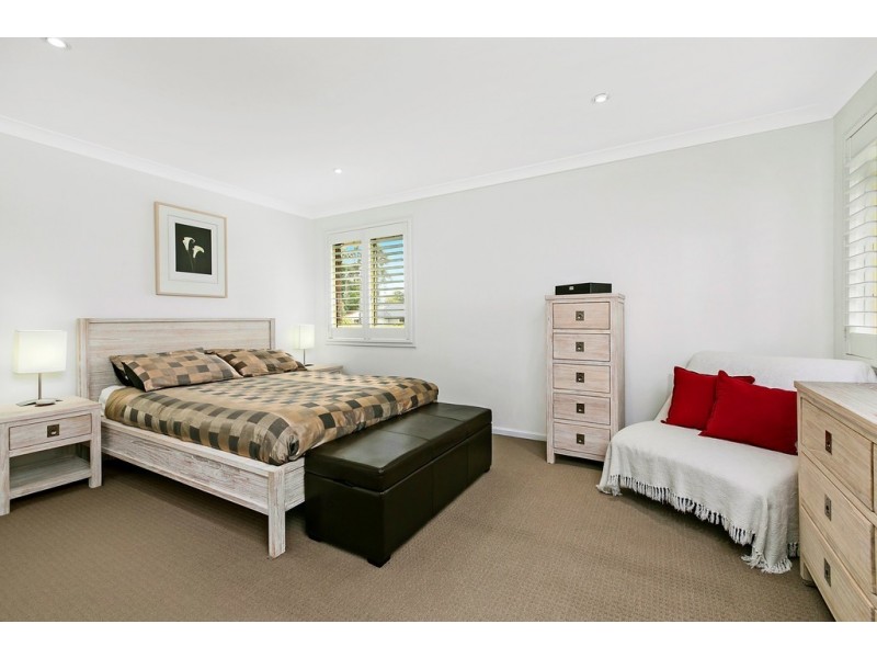 12 Hume Avenue, St Ives NSW 2075