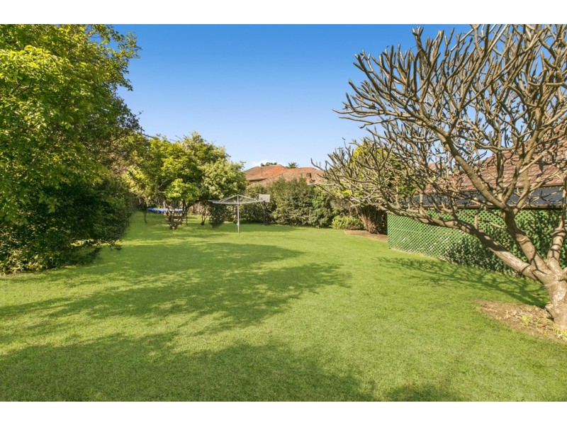 62 Clements Street, Russell Lea NSW 2046