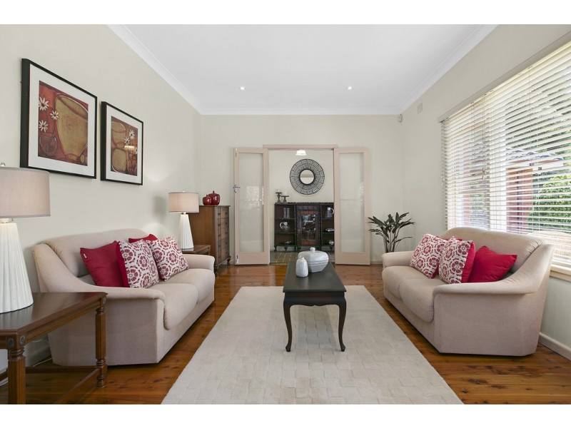 9 Ovens Place, St Ives NSW 2075