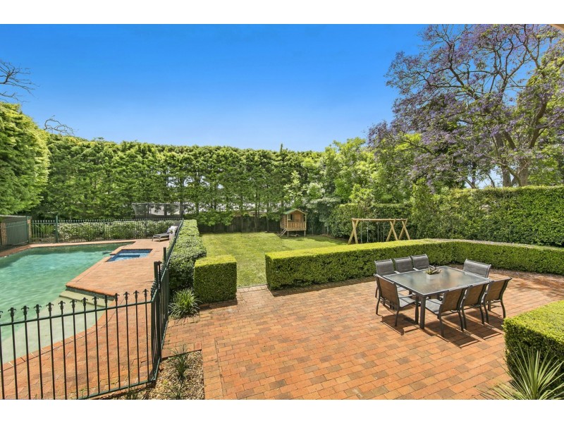 5 Mudies Road, St Ives NSW 2075