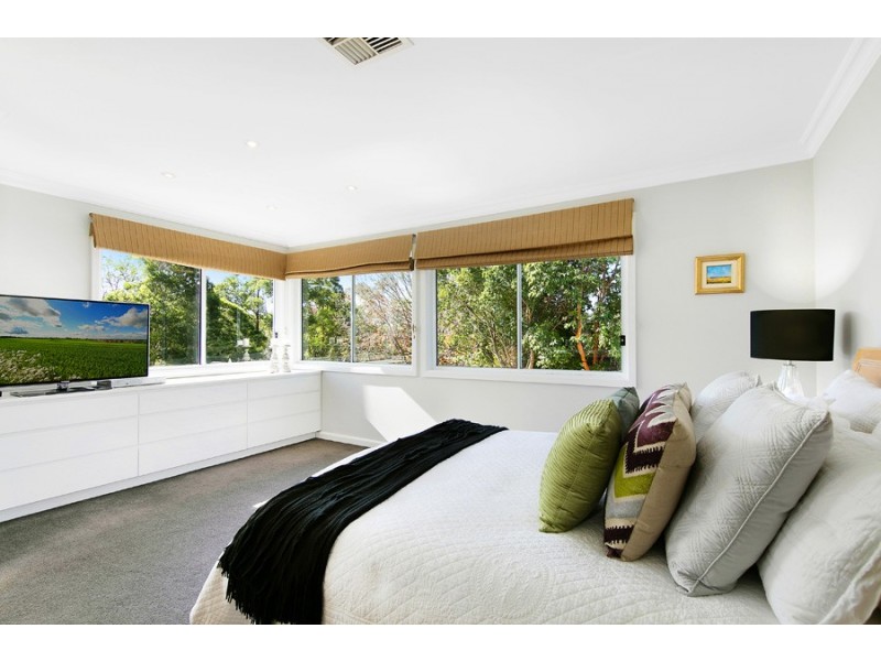 10 Torokina Avenue, St Ives NSW 2075