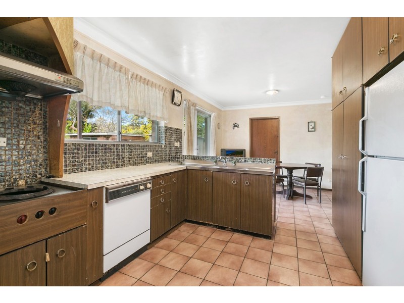 98 Eastern Arterial Road, St Ives NSW 2075