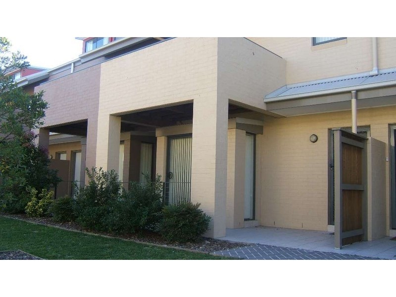 25 Chelmsford Ave, Botany NSW 2019