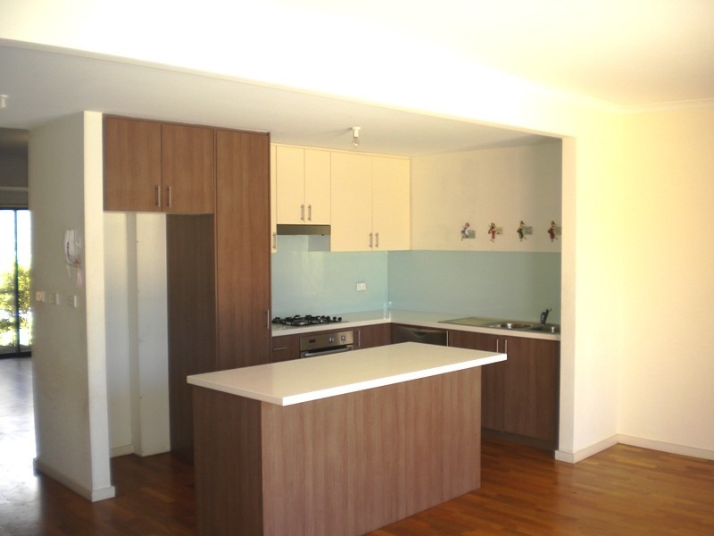 25 Chelmsford Ave, Botany NSW 2019