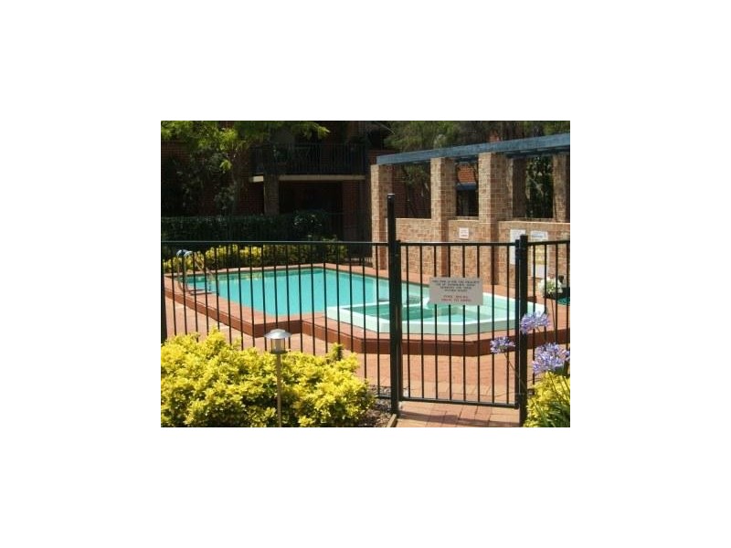 2 Kensington St, Waterloo NSW 2017