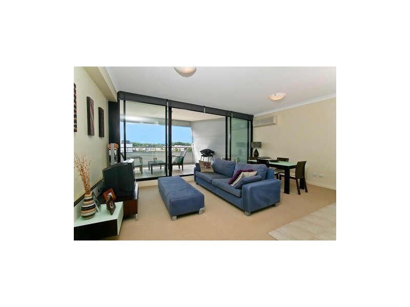 606/11a  Lachlan Street, Waterloo NSW 2017