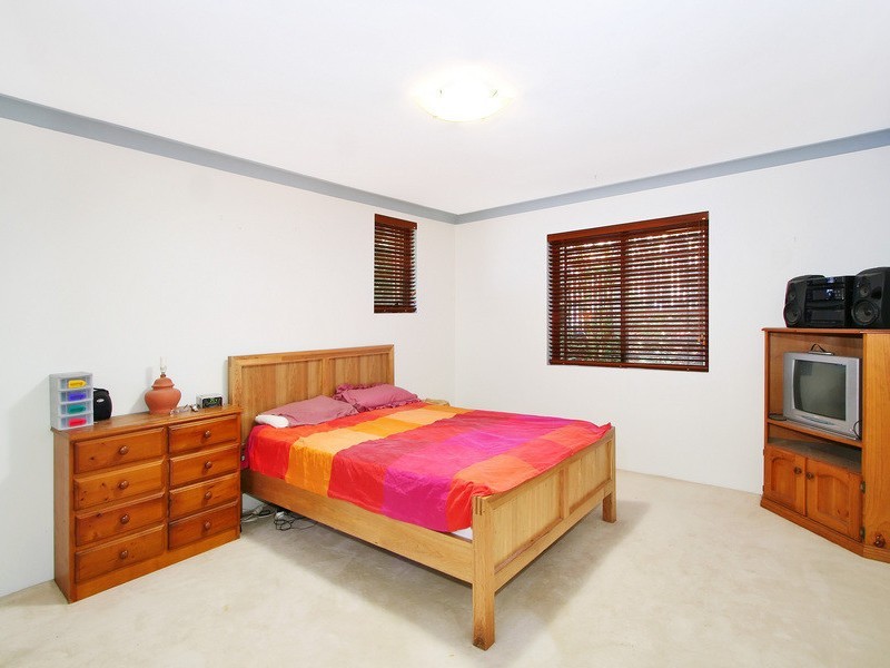 9/2  Kensington Street, Waterloo NSW 2017