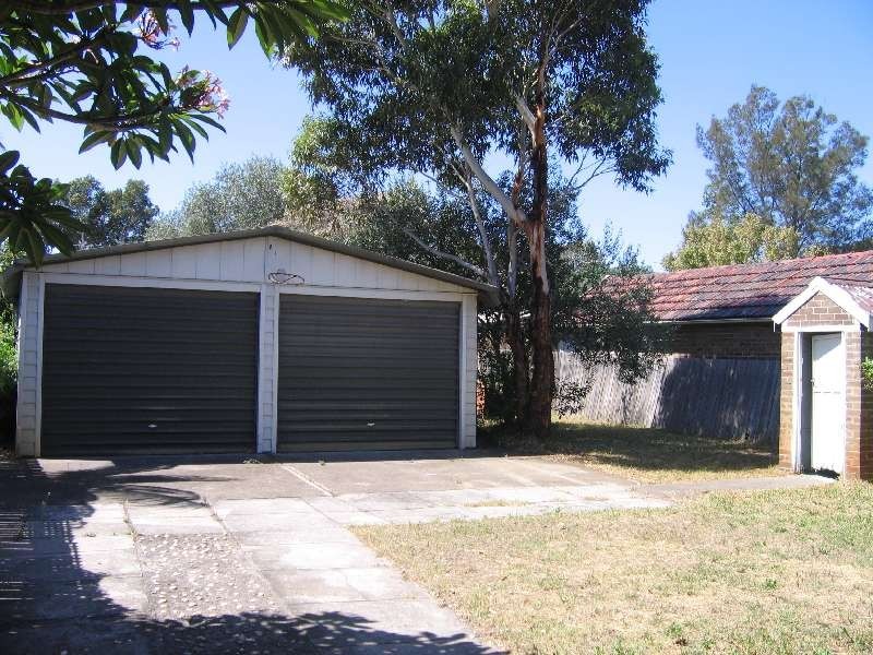 11 Livingstone Avenue, Botany NSW 2019