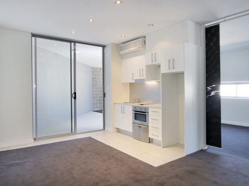 2/69 Botany Road, Waterloo NSW 2017