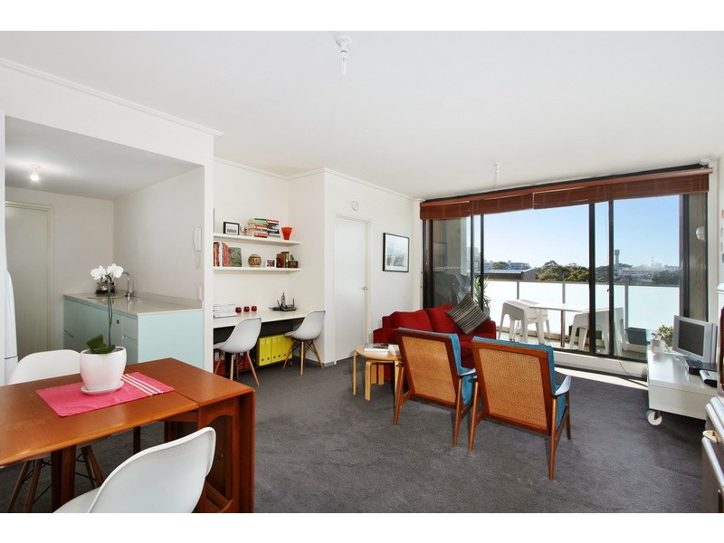 F602/7  Hunter Street, Waterloo NSW 2017