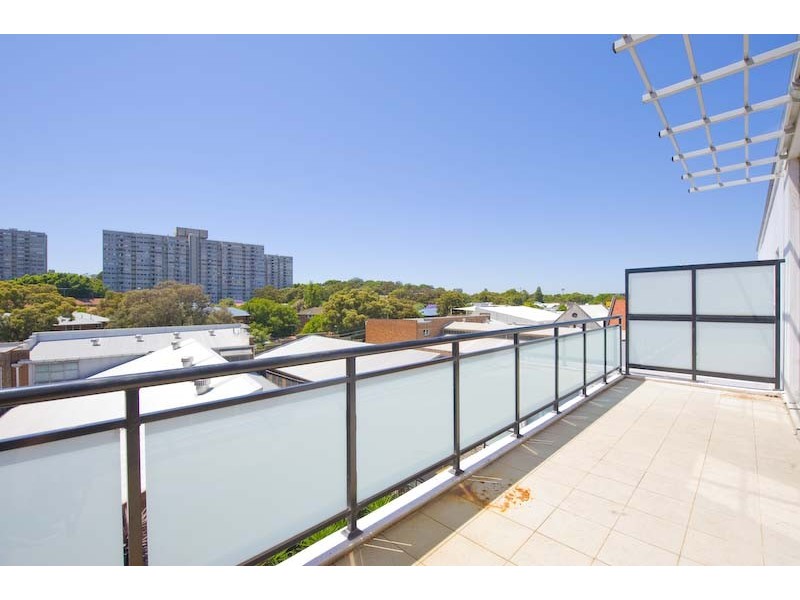 15/69  Botany Road, Waterloo NSW 2017