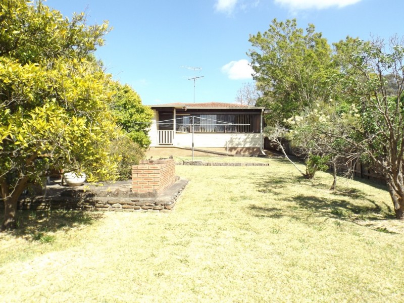 34 Castlereagh Street, Tahmoor NSW 2573