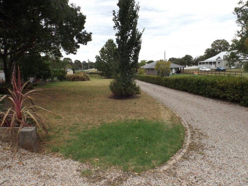 5 Milton Street, Thirlmere NSW 2572