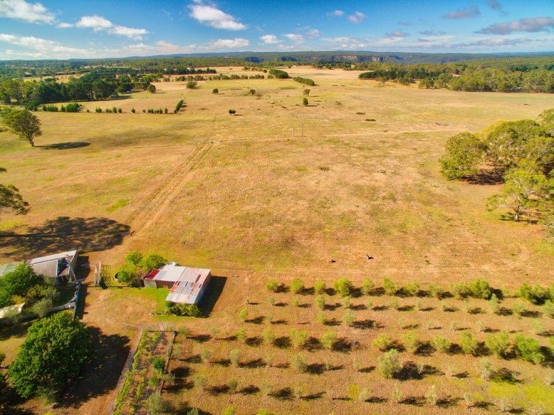 400 Caoura Road, Tallong NSW 2579