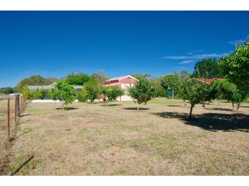 400 Caoura Road, Tallong NSW 2579