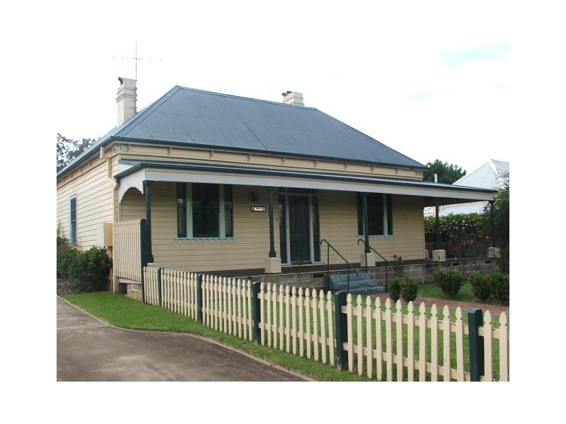 36 Wild Street, Picton NSW 2571