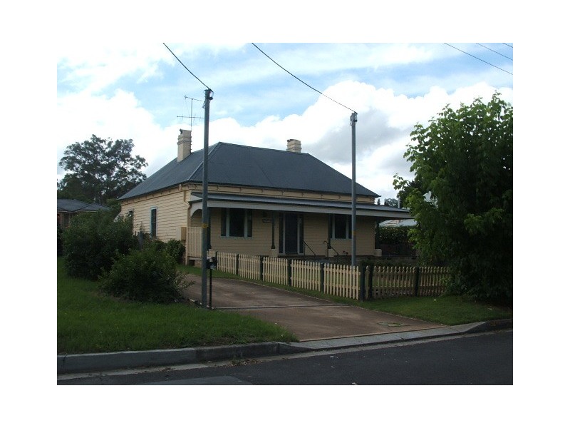 36 Wild Street, Picton NSW 2571