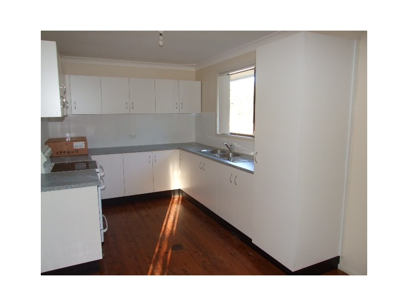 12 Lindsell Place, Tahmoor NSW 2573