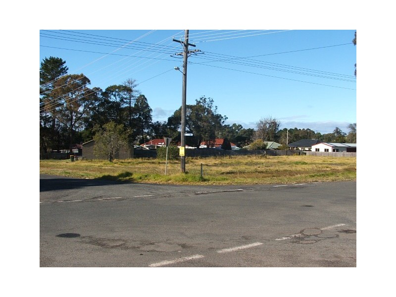 2, 4, 82 Market Street, Tahmoor NSW 2573