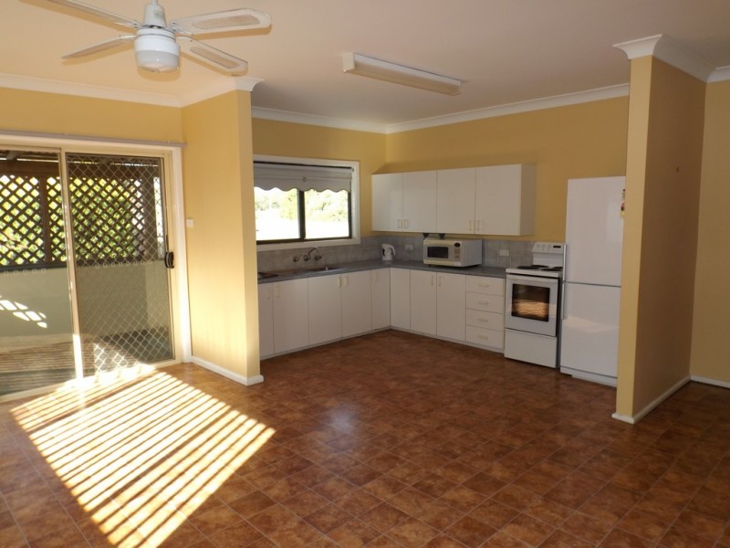 55 Thirlmere Way, Tahmoor NSW 2573