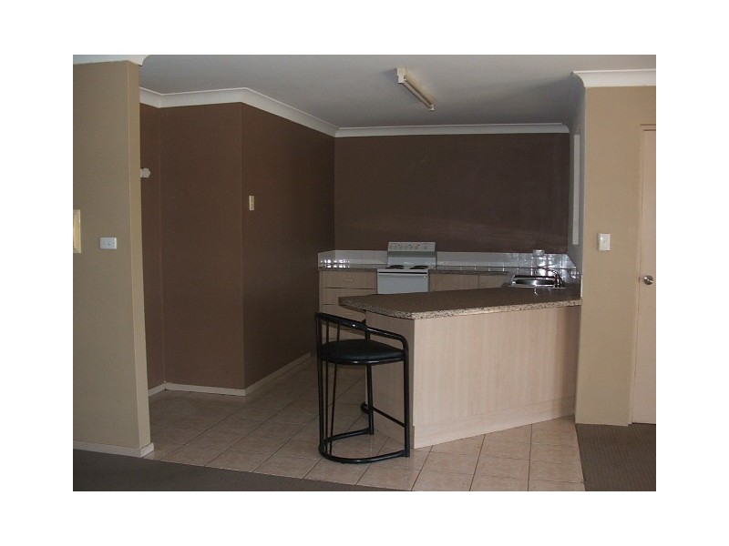 Flat 2 The Terrace, Oaks St, Thirlmere NSW 2572