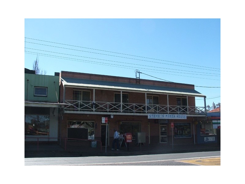 Flat 2 The Terrace, Oaks St, Thirlmere NSW 2572