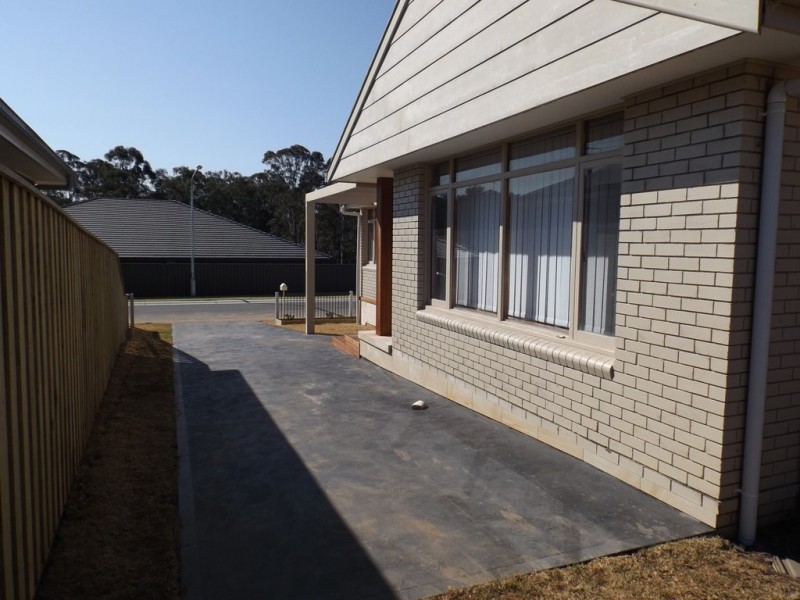 4 Kurrajong Cresent, Tahmoor NSW 2573