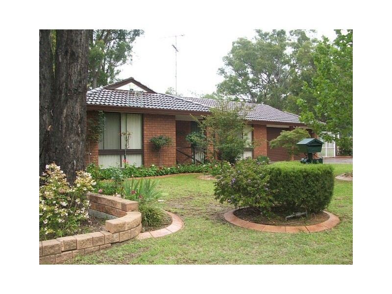 6 Dudley Place, Tahmoor NSW 2573