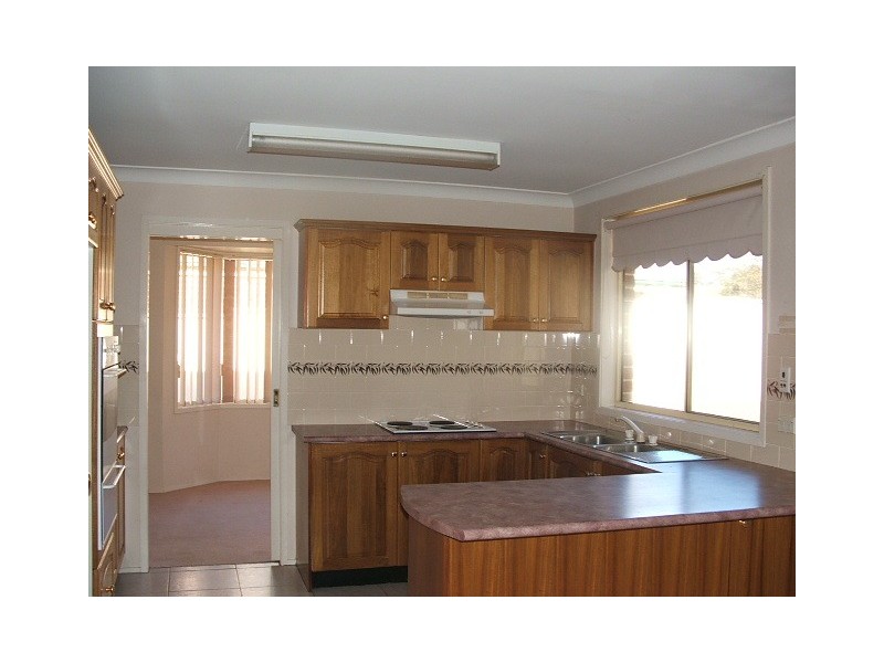 13 Mahonga Street, Tahmoor NSW 2573